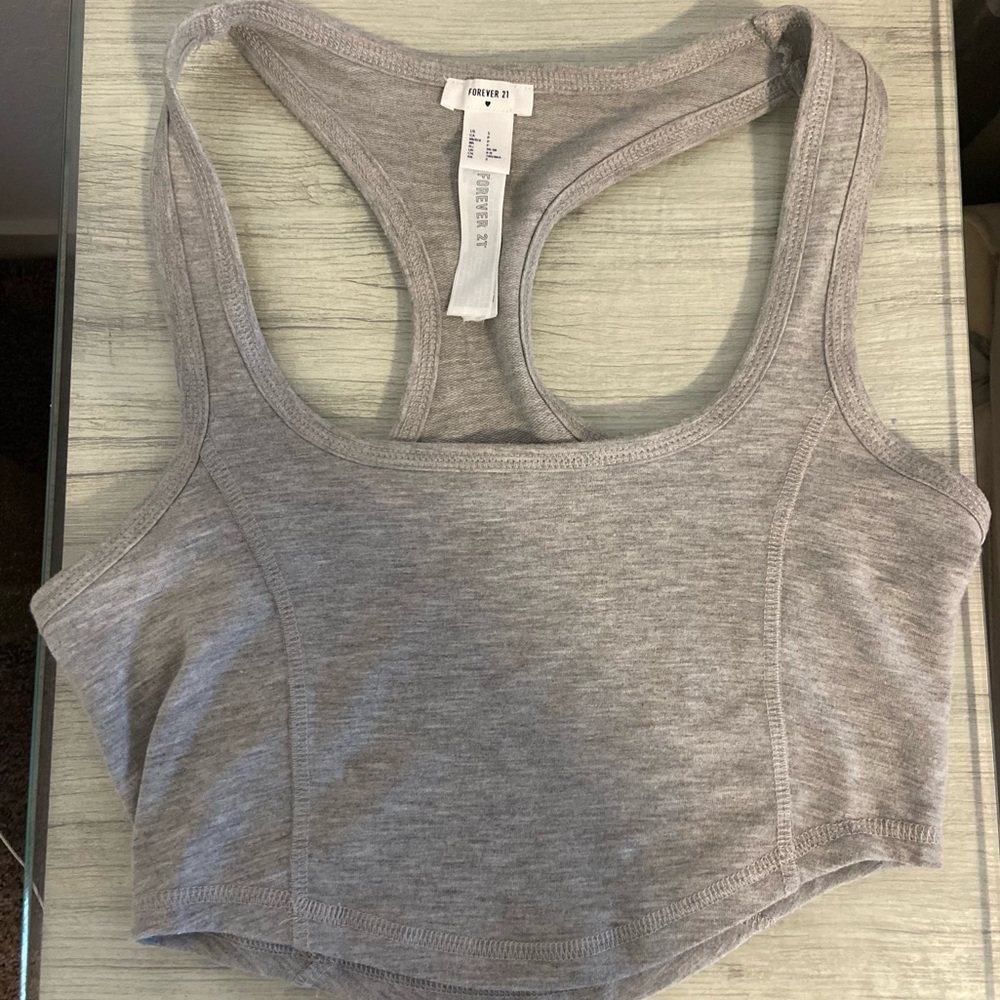 📣3 for $12!📣 
Forever 21 gray crop top